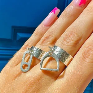Musardise Bague Martelee Pendentif Noe< Bagues
