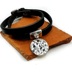 Musardise Cuir Medaille Martelee< Bracelets