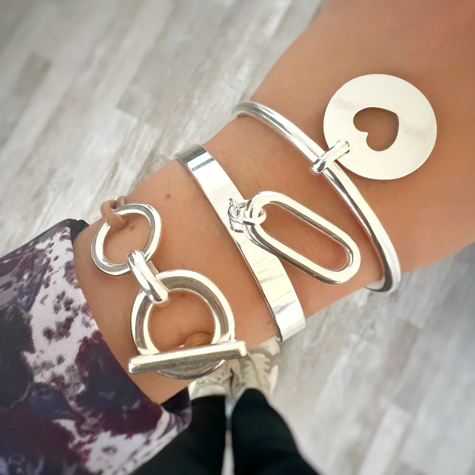 jonc_grand_coeur_2.webp Musardise Jonc Grand Coeur< Bracelets